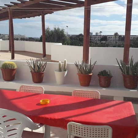 Sunny Self-Catering Apartment Costa Teguise, Lanzarote, Spain Eksteriør bilde