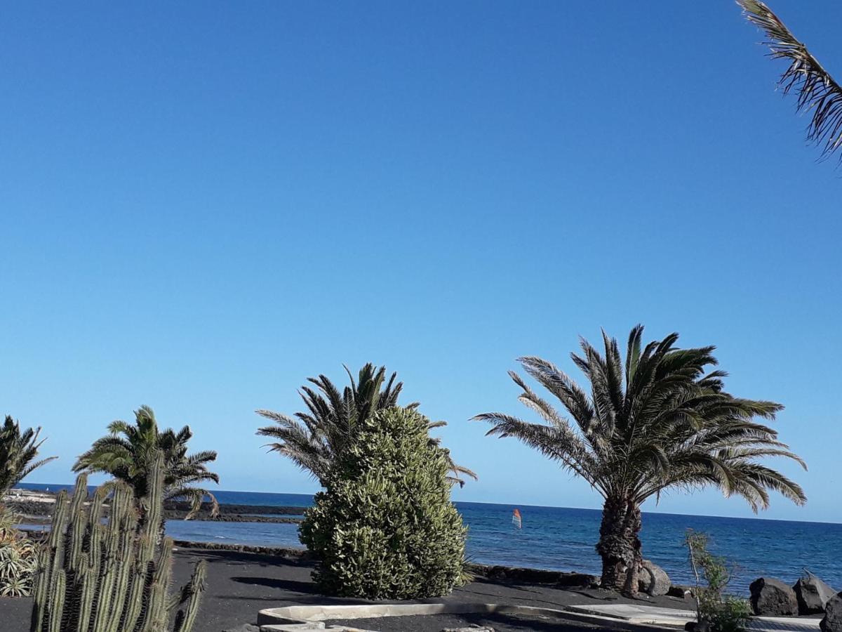 Sunny Self-Catering Apartment Costa Teguise, Lanzarote, Spain Eksteriør bilde